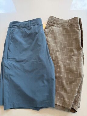 Hang 10 Men’s Shorts Bundle Beige and Blue. Size 36